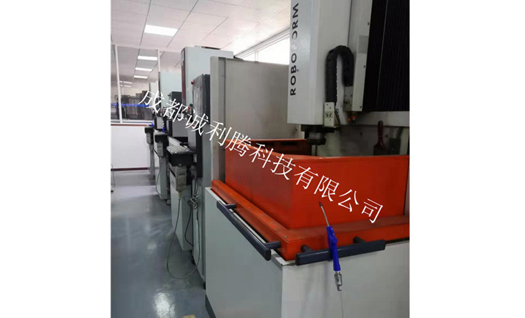 火花機車間一角